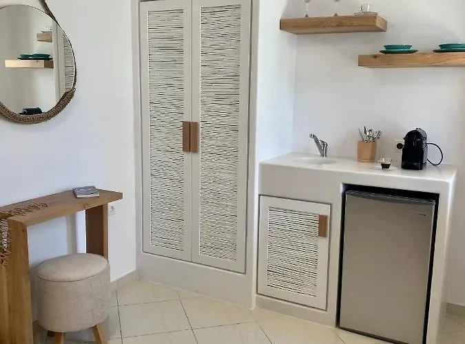 Christine * Agia Anna (Naxos)